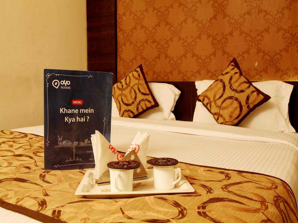 Oyo 905 Galaxy View Hotel Prayagraj Exterior foto