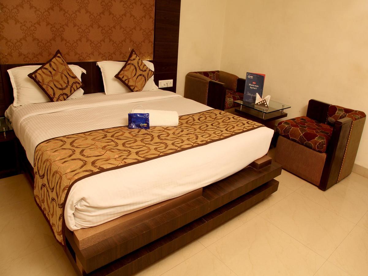 Oyo 905 Galaxy View Hotel Prayagraj Exterior foto